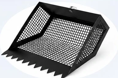 GI02 perforated scoop with serrated front edge